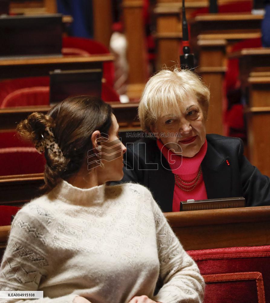 Debate on The Social Security Bill in The Senate - Paris