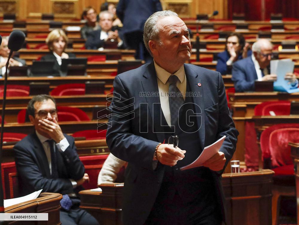 Debate on The Social Security Bill in The Senate - Paris