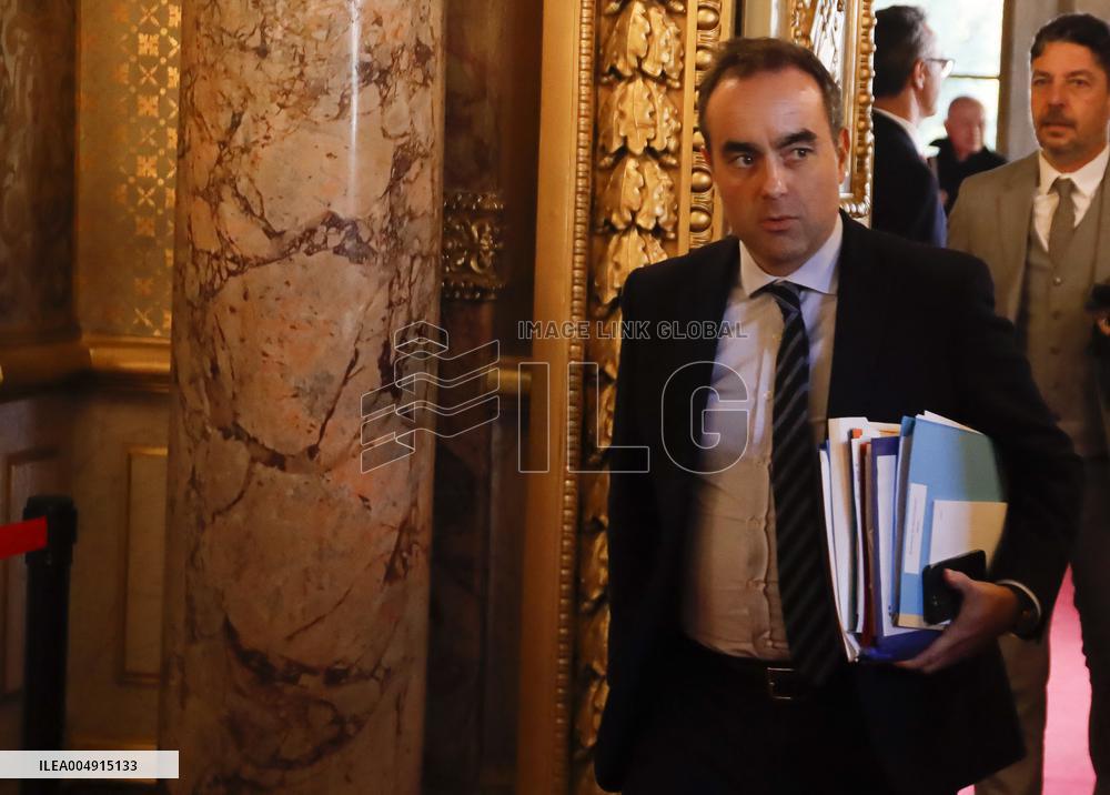 Questions to The Government - Paris