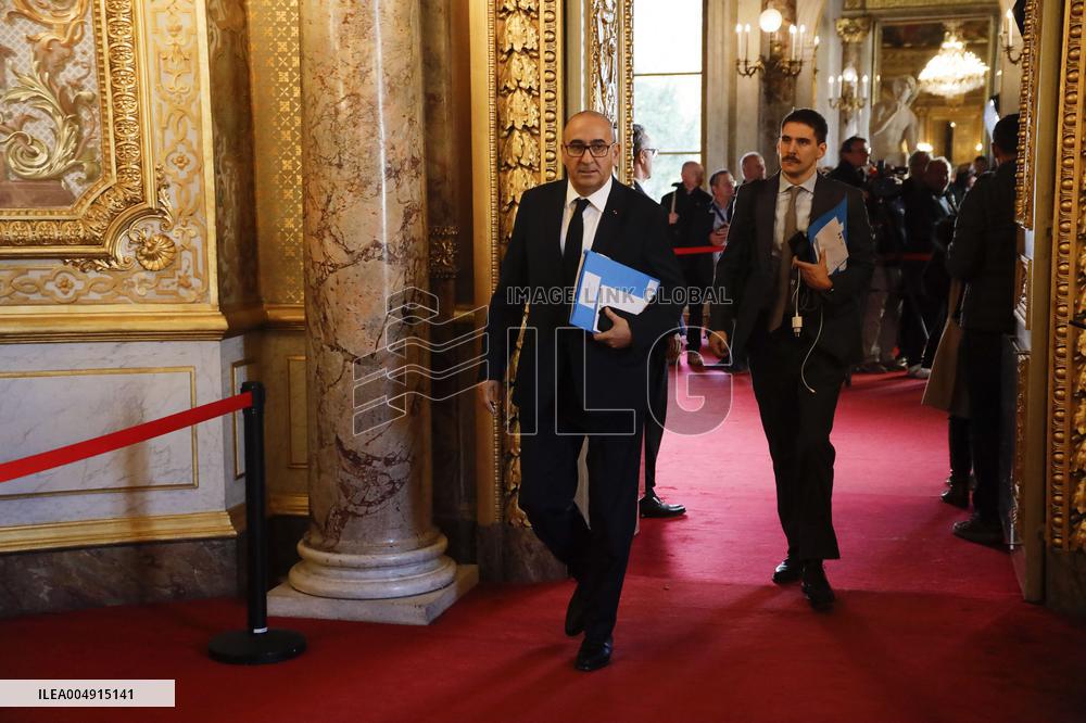 Questions to The Government - Paris