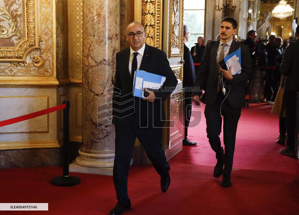 Questions to The Government - Paris