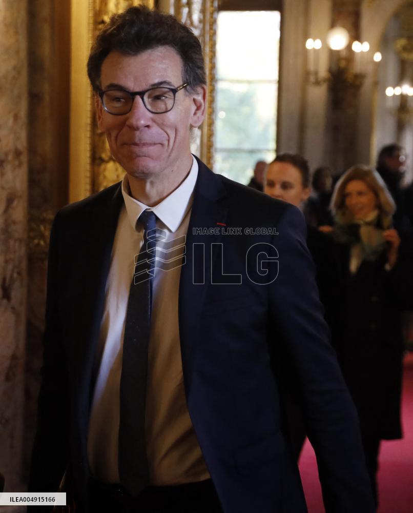 Questions to The Government - Paris