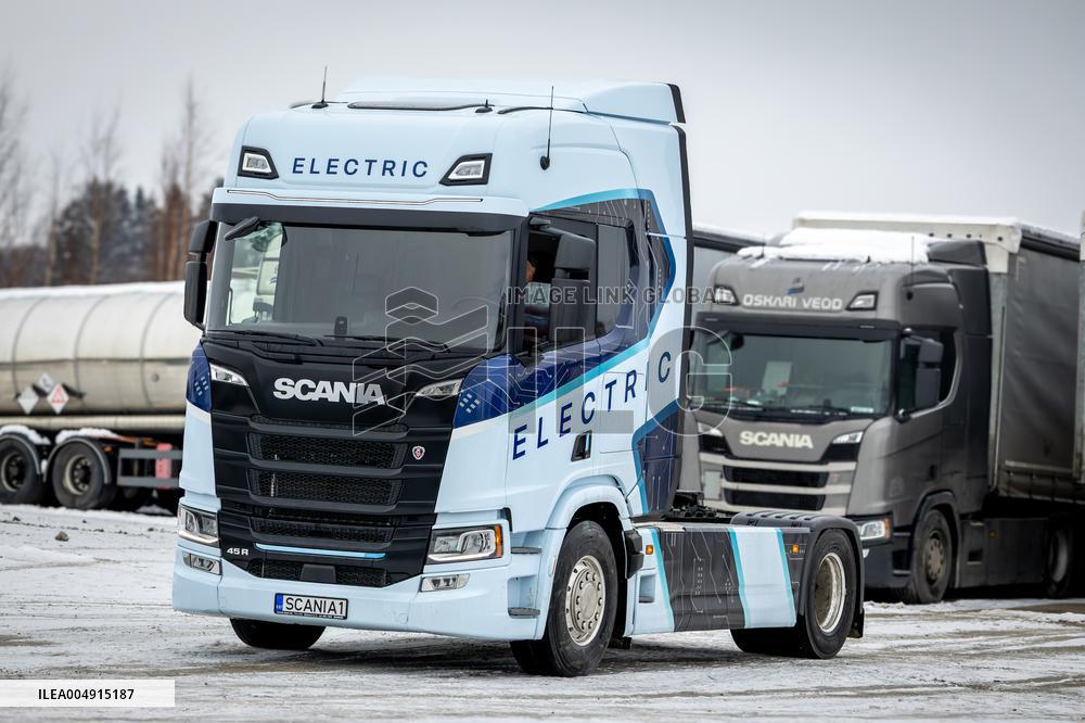 Electric truck