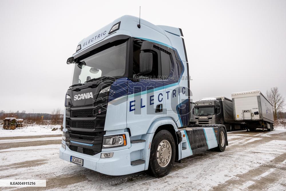 Electric truck