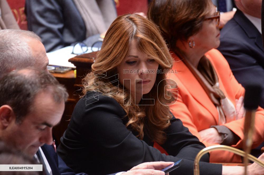 Questions to the Government - Paris