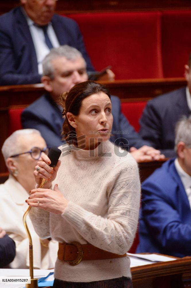 Questions to the Government - Paris
