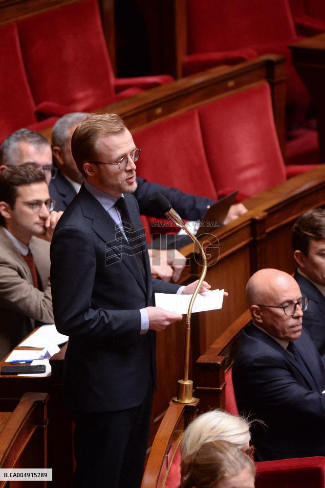 Questions to the Government - Paris