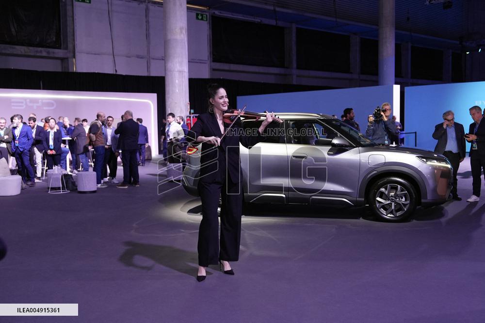 BYD Unveils the New Atto 2 Dm-i - Barcelona