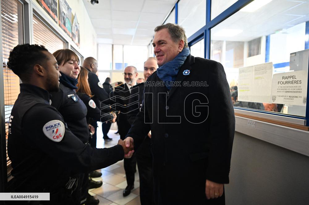 Philippe Tabarot Visits The Saint-Denis Maintenance And Intervention Center