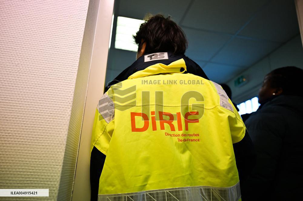 Philippe Tabarot Visits The Saint-Denis Maintenance And Intervention Center