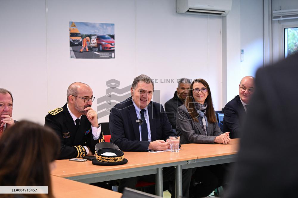 Philippe Tabarot Visits The Saint-Denis Maintenance And Intervention Center