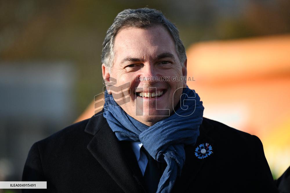 Philippe Tabarot Visits The Saint-Denis Maintenance And Intervention Center