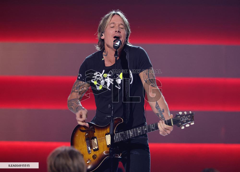 59th Annual CMA Awards - Show