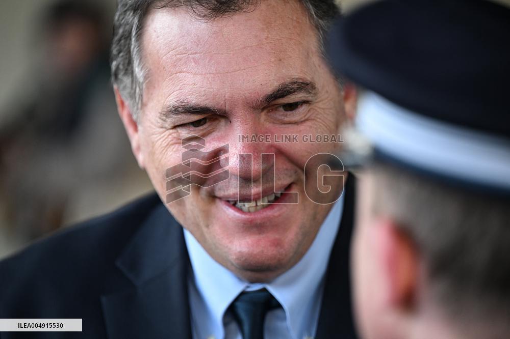 Philippe Tabarot Visits The Saint-Denis Maintenance And Intervention Center