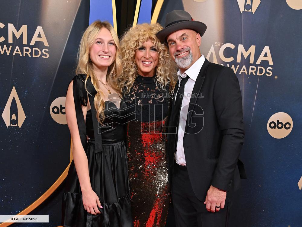 58th Annual CMA Awards - Arrivals