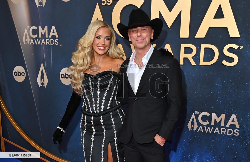 58th Annual CMA Awards - Arrivals
