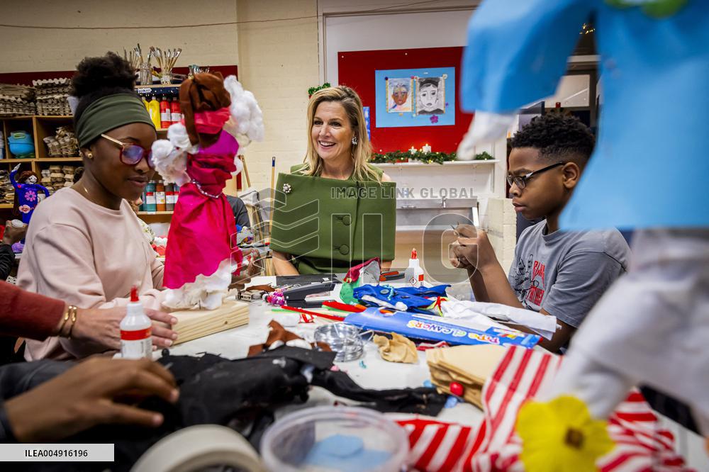 Queen Maxima Visits Mobiel Primary School - Amsterdam
