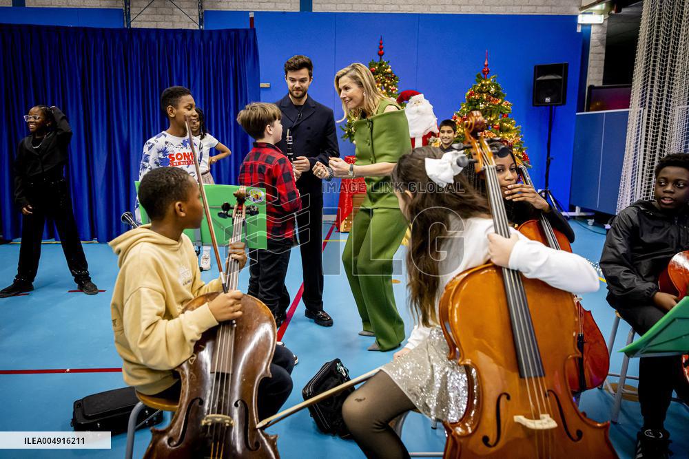 Queen Maxima Visits Mobiel Primary School - Amsterdam