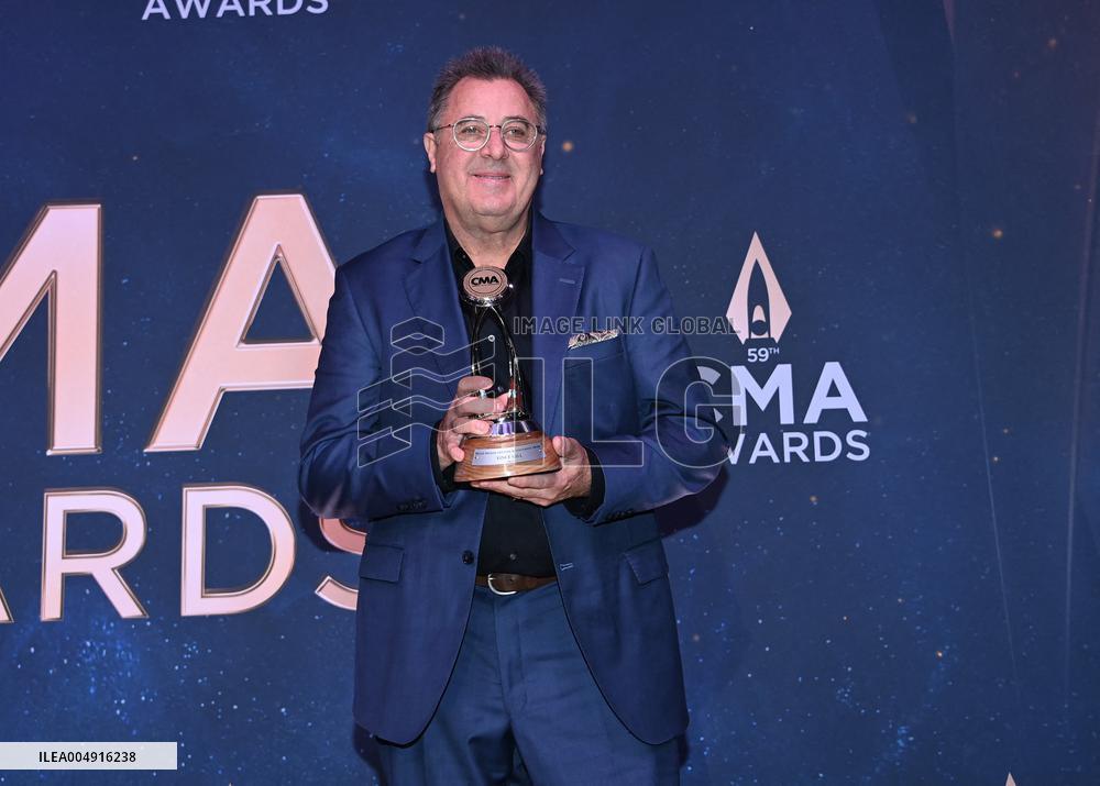 57th Annual CMA Awards - Pressroom