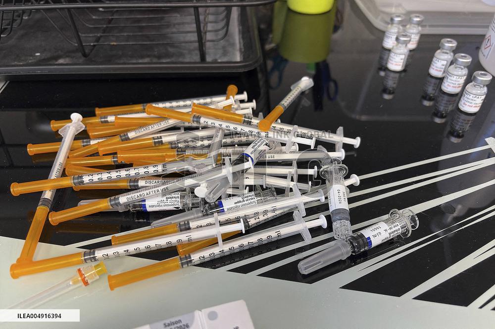 Illustration Covid And Flu Vaccination Syringes - France