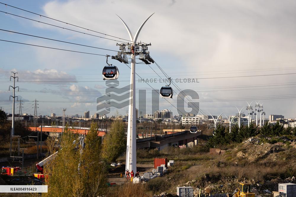 Firefighter evacuation exercice on urban cable car - Limeil-Brevannes