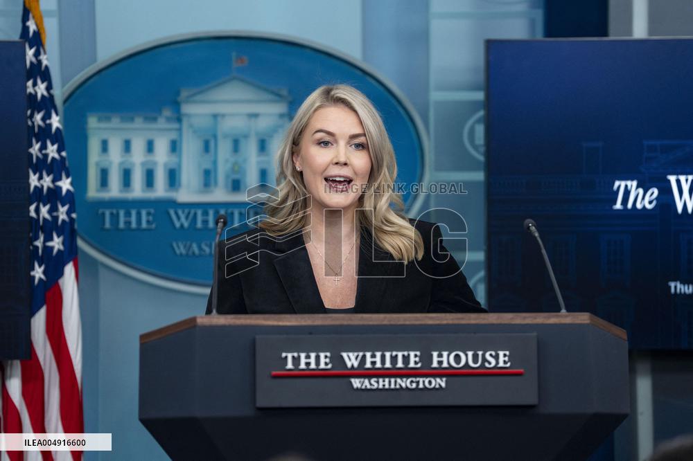 Ed. Secretary McMahon, WH Secretary Leavitt Host Press Briefing at White House