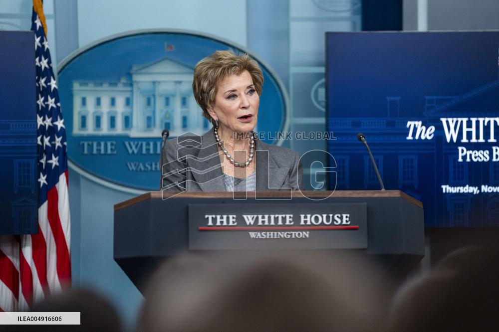 Ed. Secretary McMahon, WH Secretary Leavitt Host Press Briefing at White House