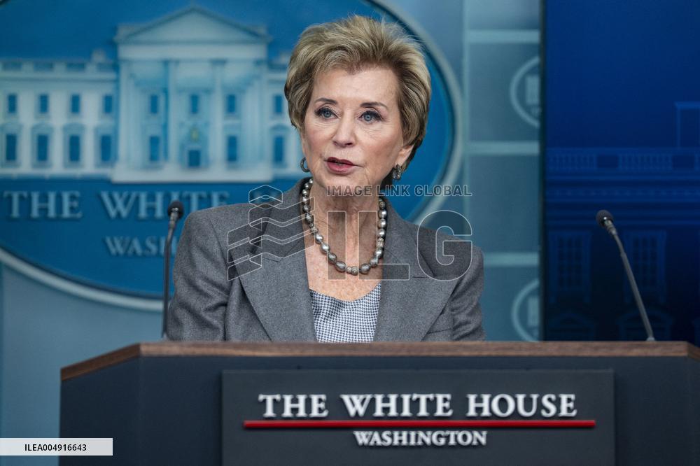 Ed. Secretary McMahon, WH Secretary Leavitt Host Press Briefing at White House