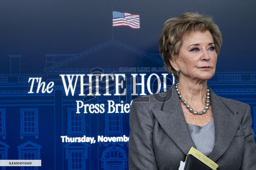 Ed. Secretary McMahon, WH Secretary Leavitt Host Press Briefing at White House