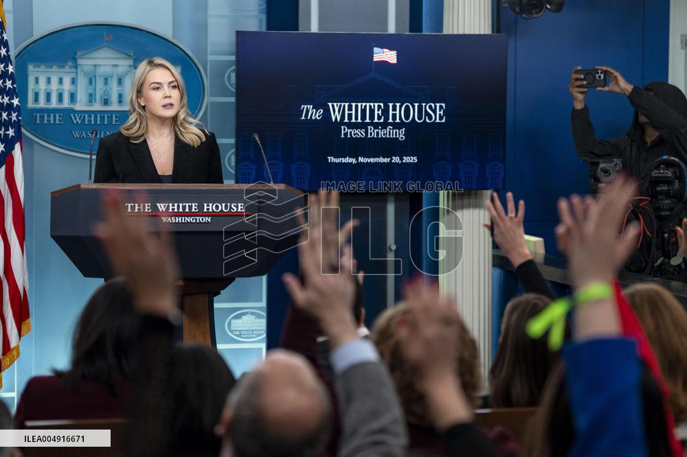 Ed. Secretary McMahon, WH Secretary Leavitt Host Press Briefing at White House