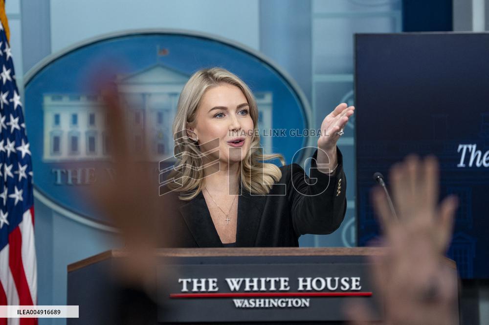 Ed. Secretary McMahon, WH Secretary Leavitt Host Press Briefing at White House