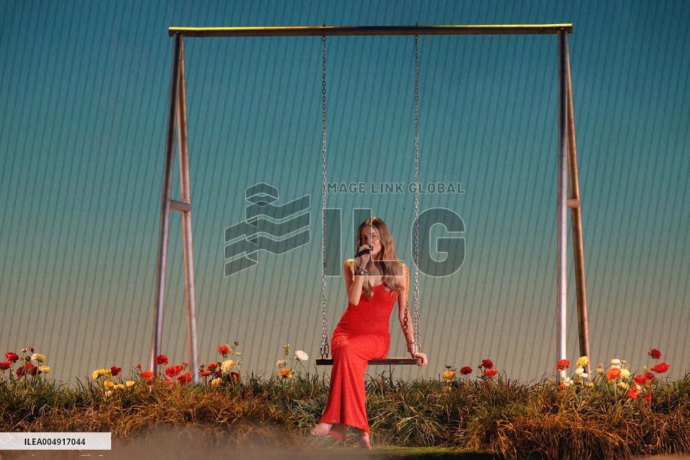 59th Annual CMA Awards - Show