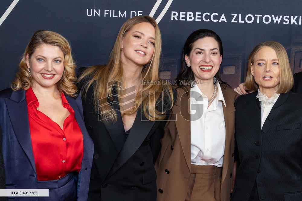 Vie Privee Paris Film Premiere NB