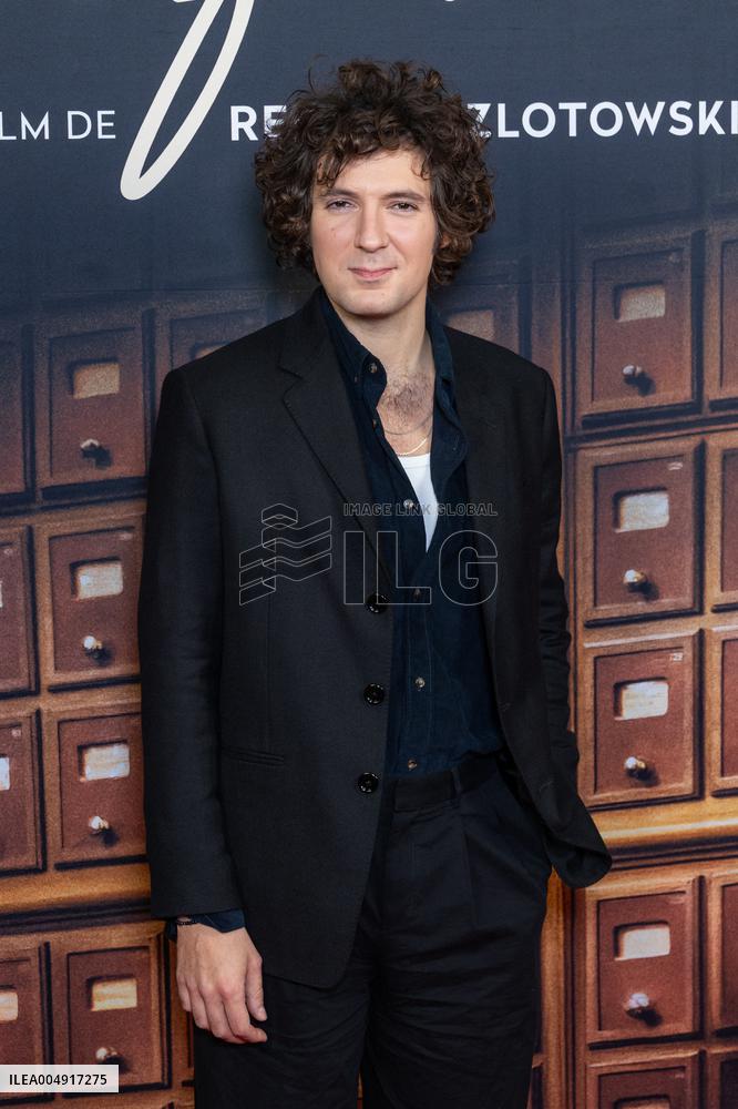 Vie Privee Paris Film Premiere NB
