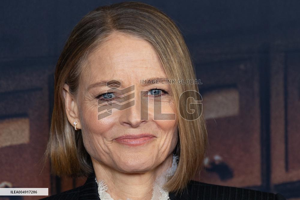 Vie Privee Paris Film Premiere NB