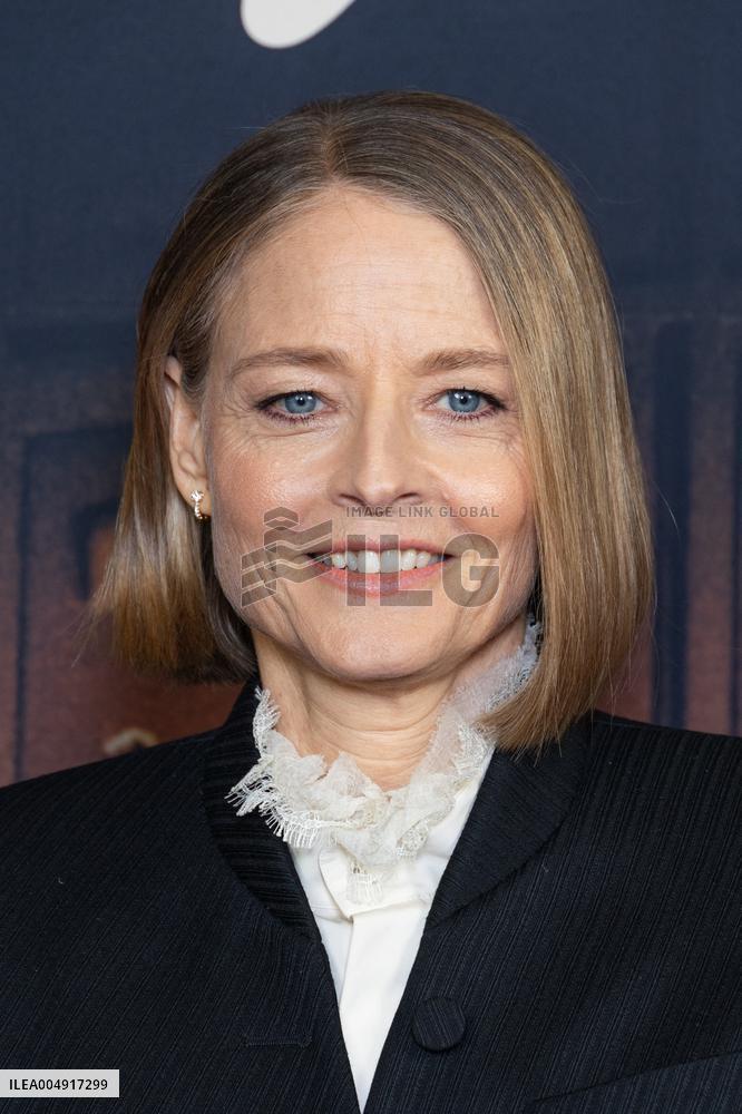 Vie Privee Paris Film Premiere NB