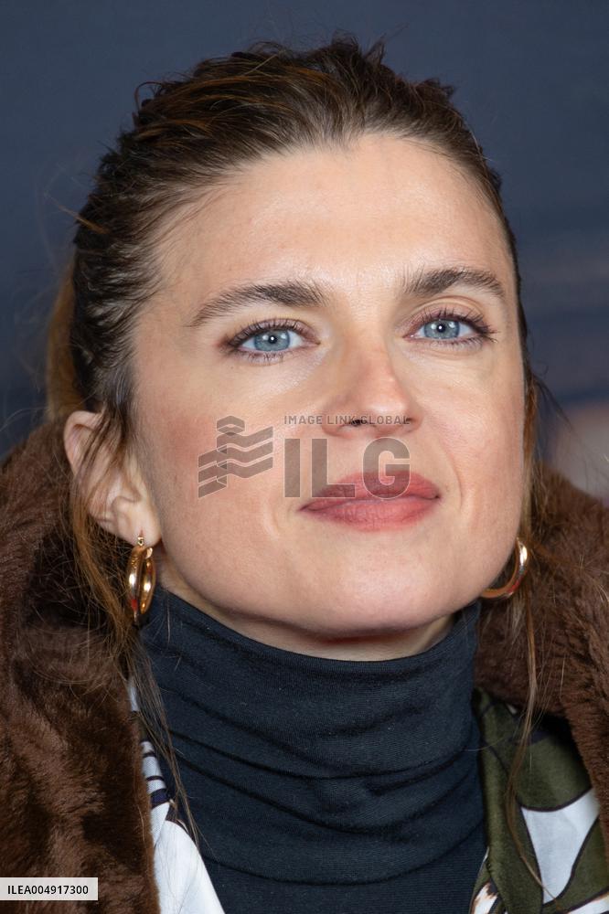 Vie Privee Paris Film Premiere NB