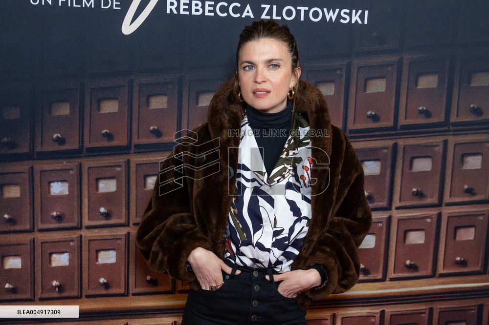 Vie Privee Paris Film Premiere NB