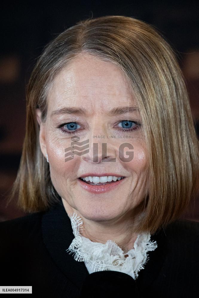 Vie Privee Paris Film Premiere NB