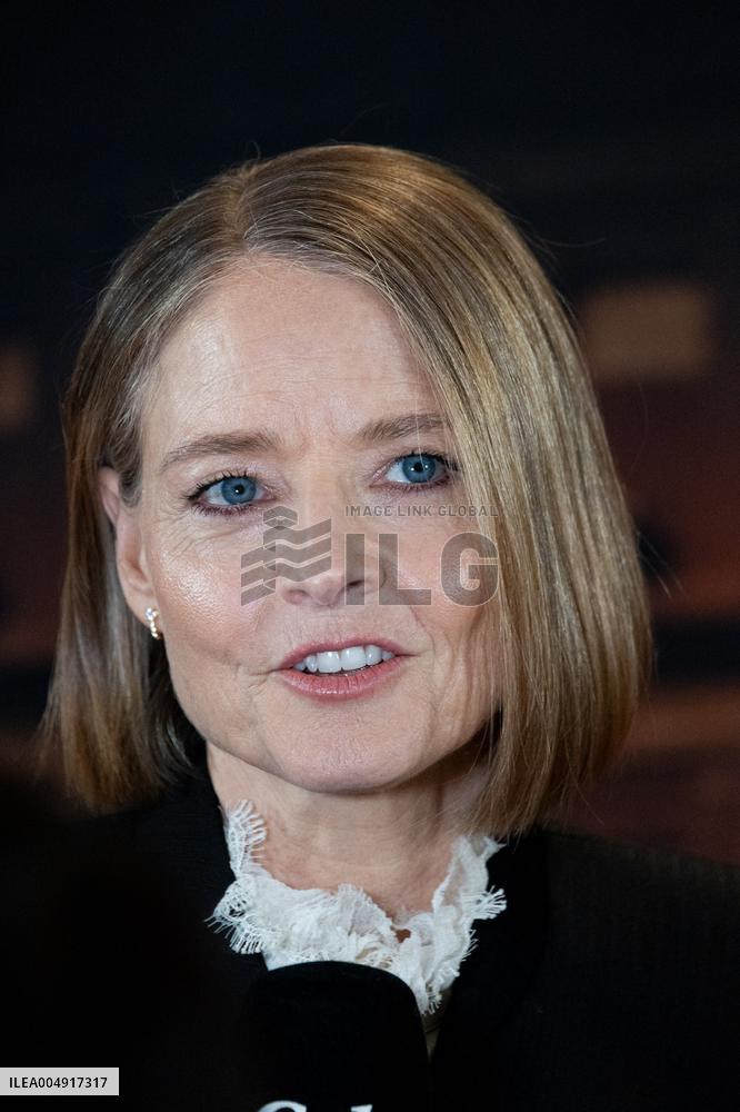 Vie Privee Paris Film Premiere NB