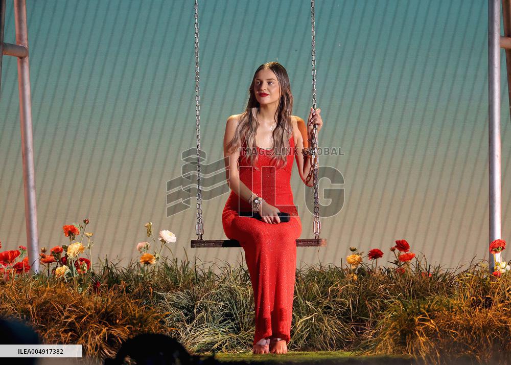 59th Annual CMA Awards - Show