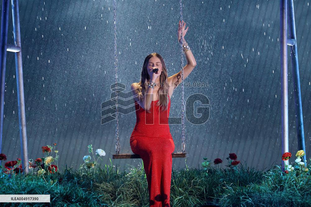 59th Annual CMA Awards - Show