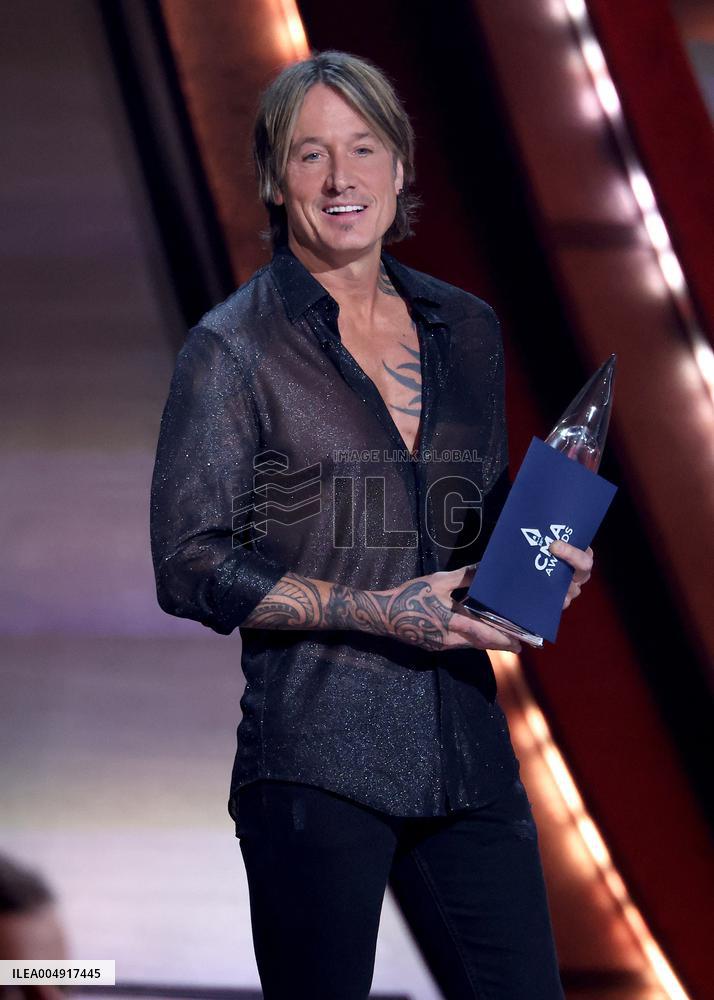 59th Annual CMA Awards - Show