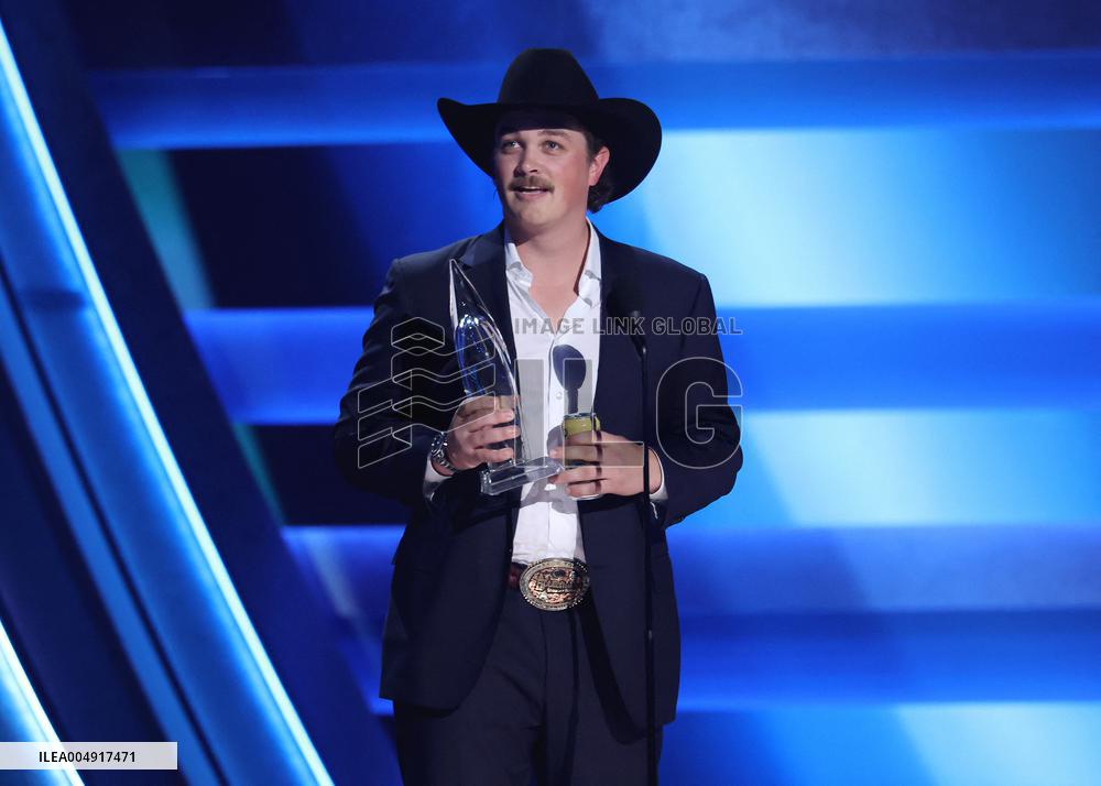 59th Annual CMA Awards - Show