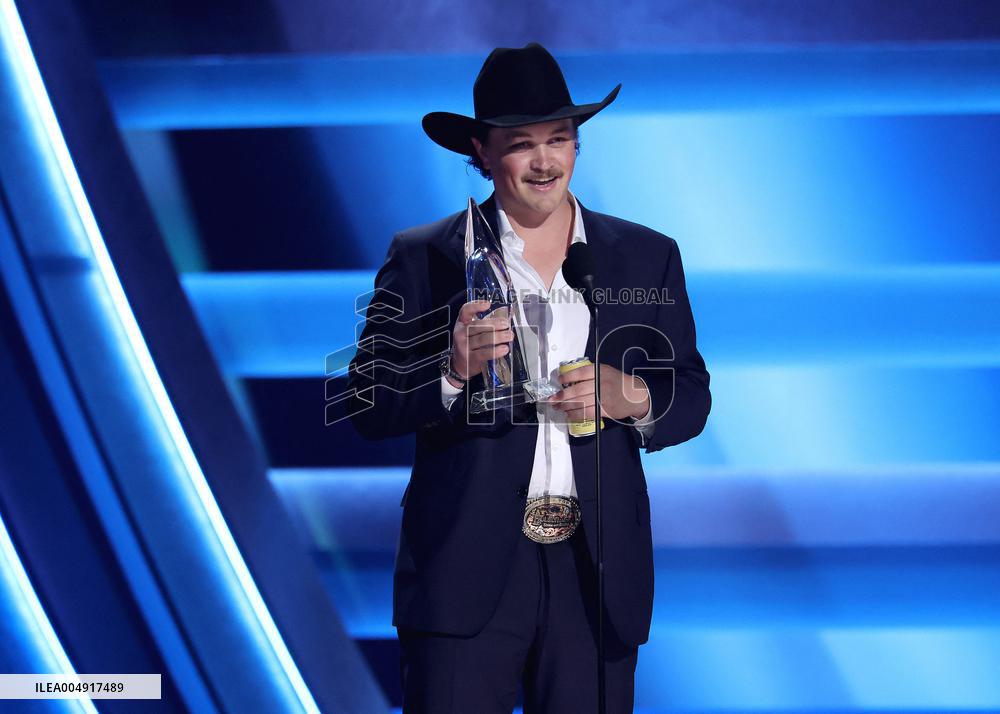 59th Annual CMA Awards - Show