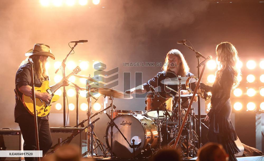 59th Annual CMA Awards - Show