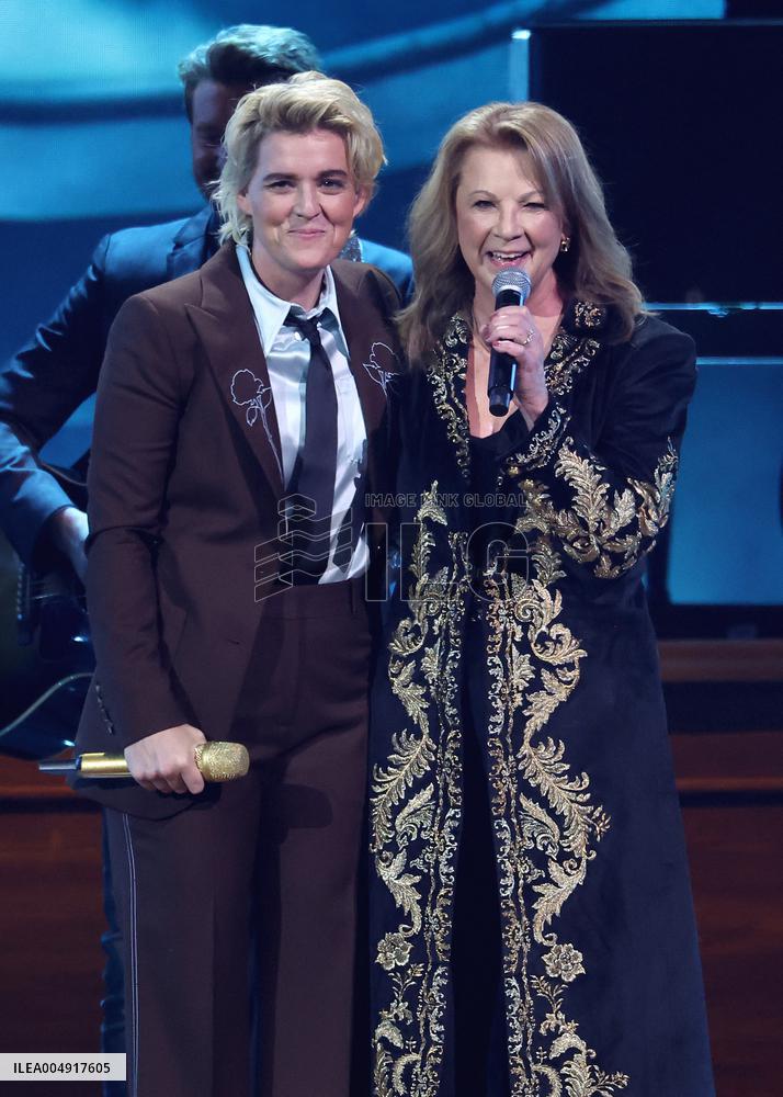 59th Annual CMA Awards - Show