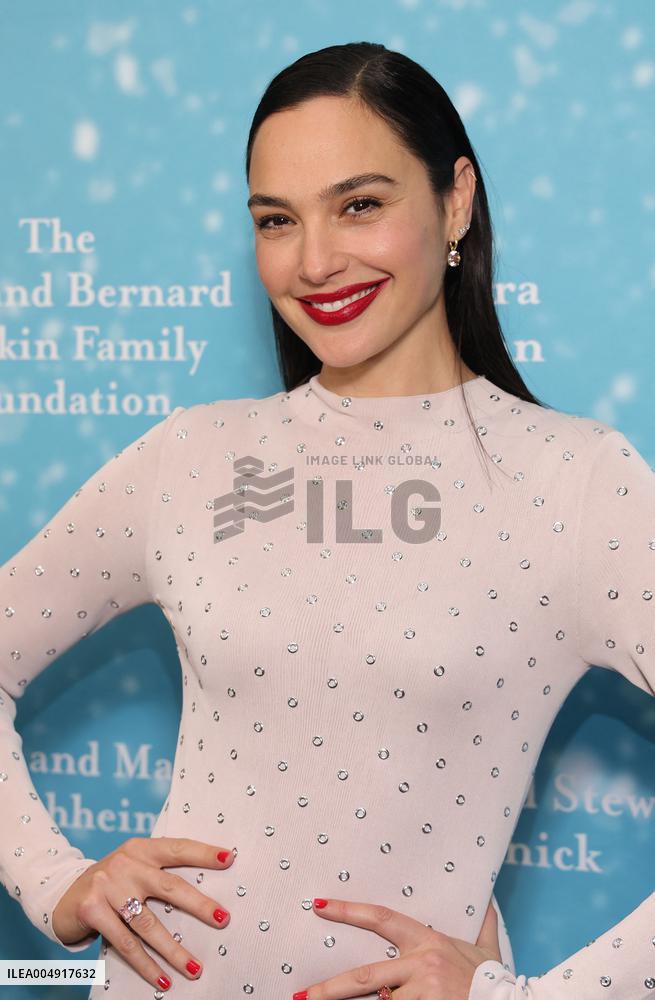 Women s Guild Cedars-Sinai Fall Snow Ball Gala - LA