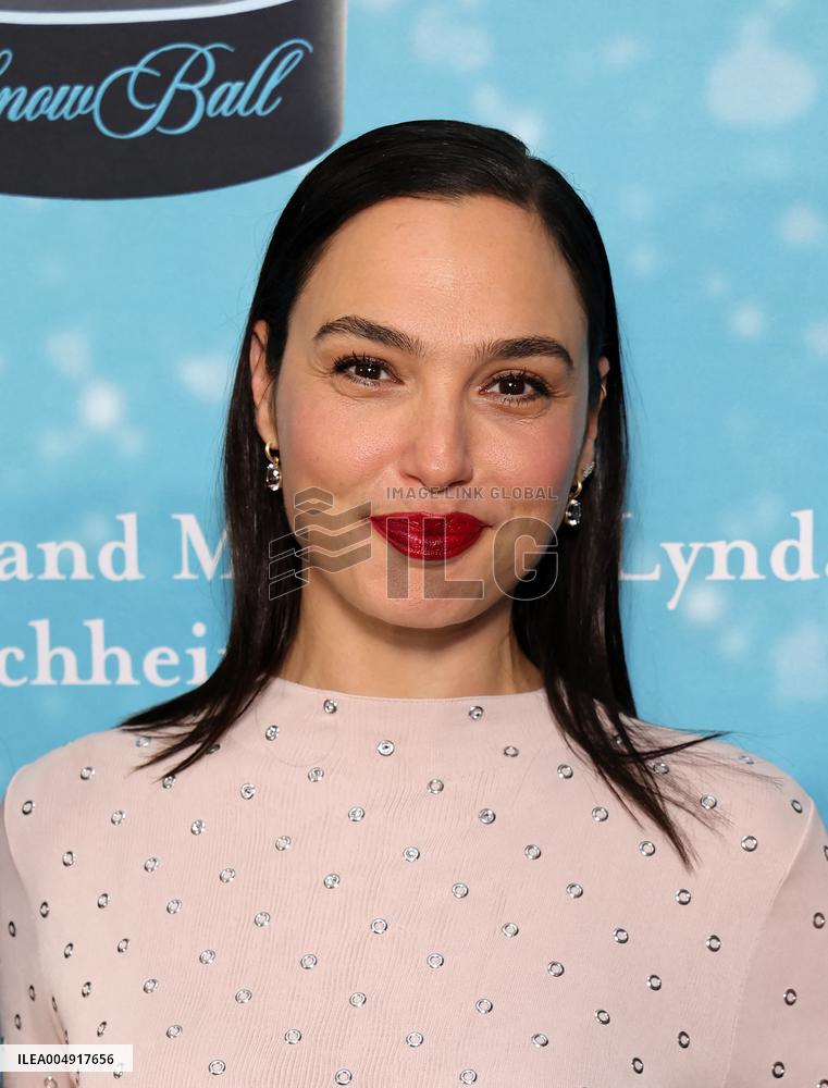 Women s Guild Cedars-Sinai Fall Snow Ball Gala - LA