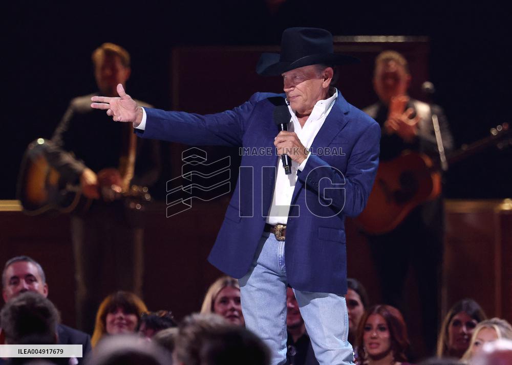 59th Annual CMA Awards - Show